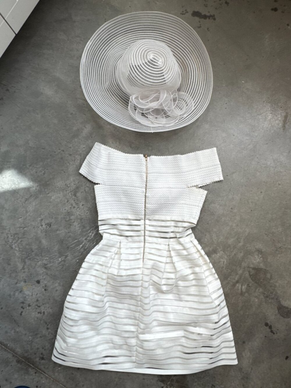 Missguided Derby Day Outfit//Bachelorette Outfit//Bridal Shower - Picture 3 of 16